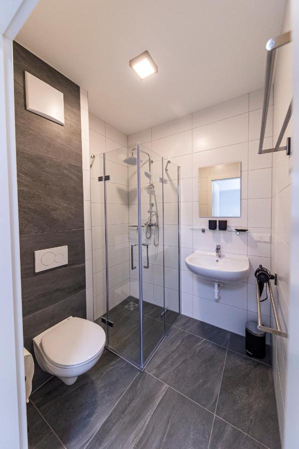Zeltweg-Rooms Екстериор снимка