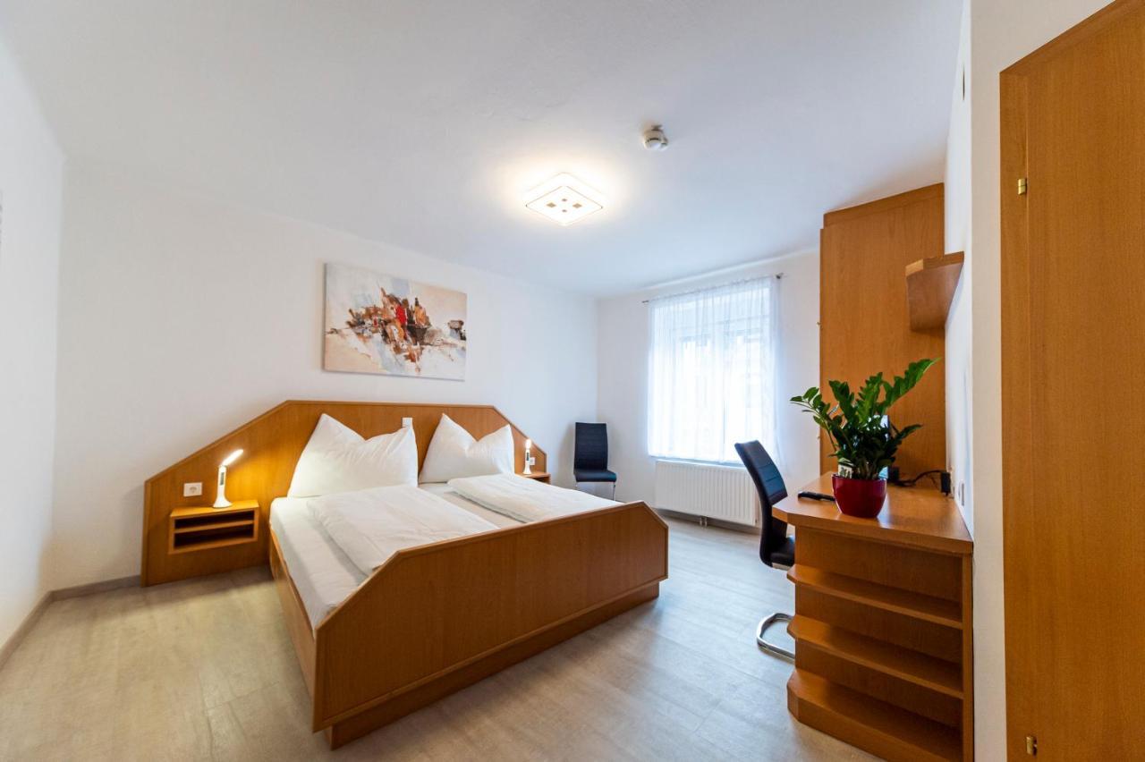 Zeltweg-Rooms Екстериор снимка