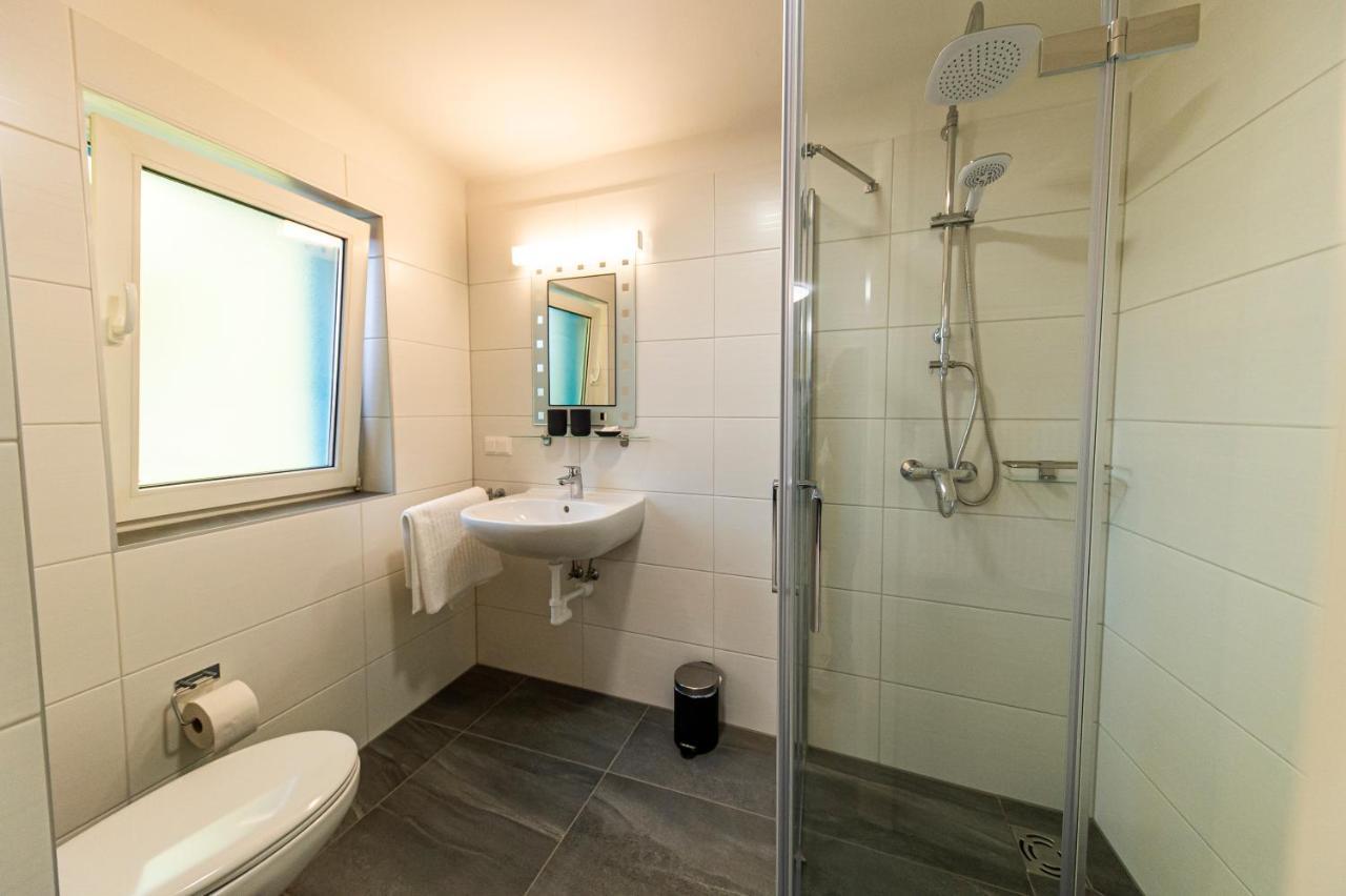 Zeltweg-Rooms Екстериор снимка